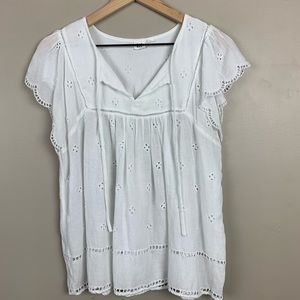 Gap blouse with flutter sleeves